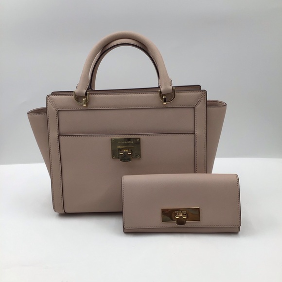 Michael Kors Blush Pink Satchel and Wallet Set - Picture 1 of 16